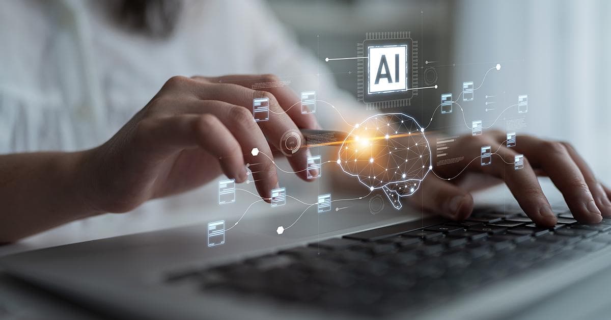 Personne tapant sur un ordinateur portable avec une visualisation d'intelligence artificielle en surimpression — apprendre à utiliser l'IA au quotidien